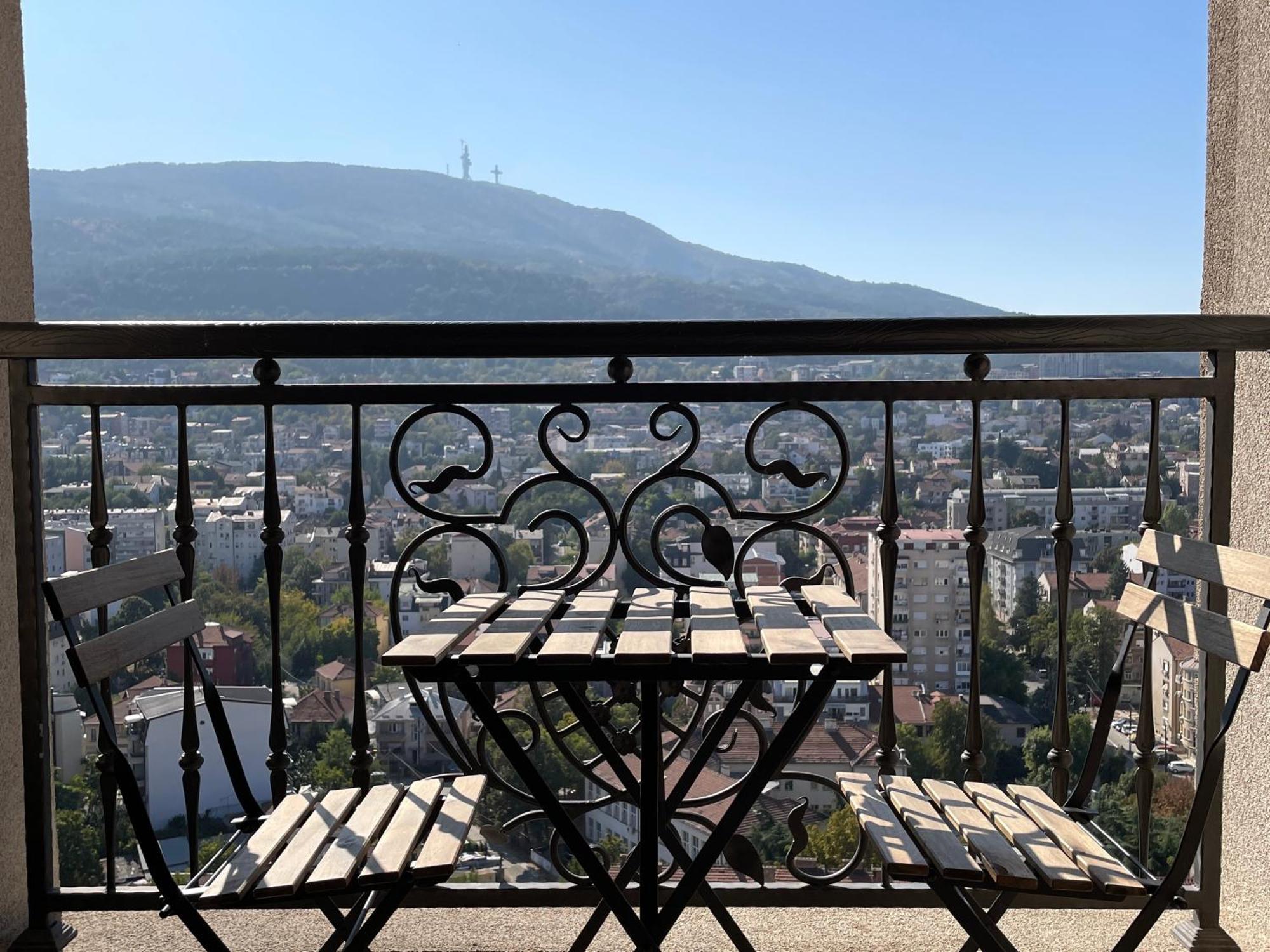 Stylish Studio, Skopje Centre - Private Parking - Panoramic Views Exteriör bild